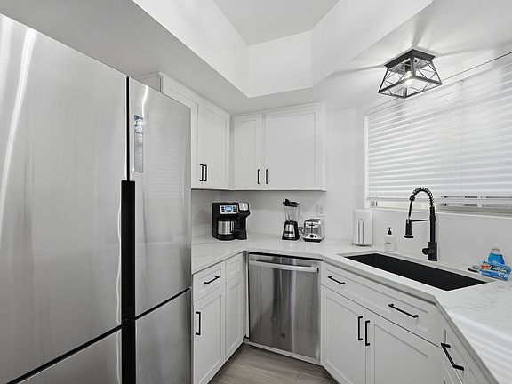 2nd image of 4304 W Pyracantha Dr