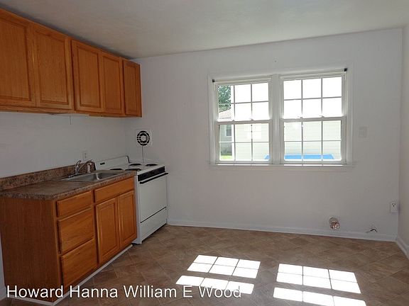 2nd image of 4634 Coronet Ave #B