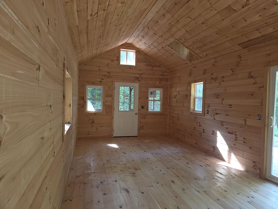 2nd image of 9843 W Blanchard Rd