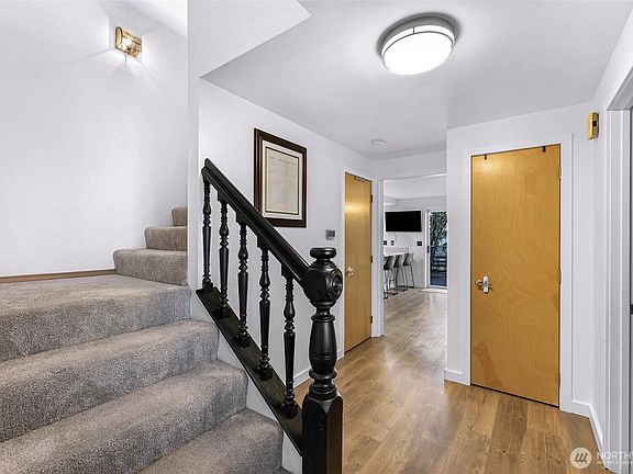 4th image of 1012 36th Street