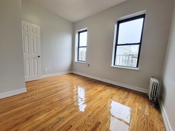 5th image of 4499 Henry Hudson Pkwy W #7B