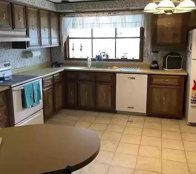 207 Mockingbird Rd — Photo 1