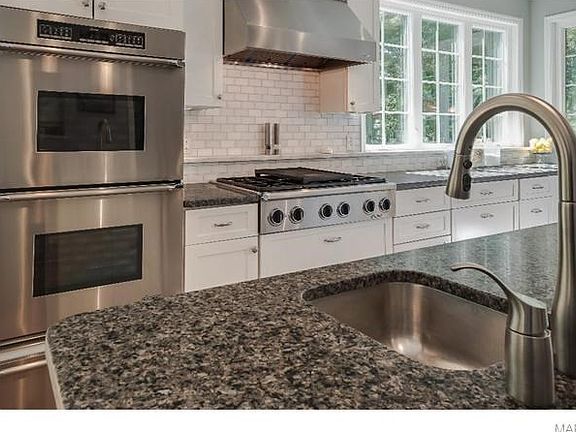 4th image of 1283 Rogue River Ct