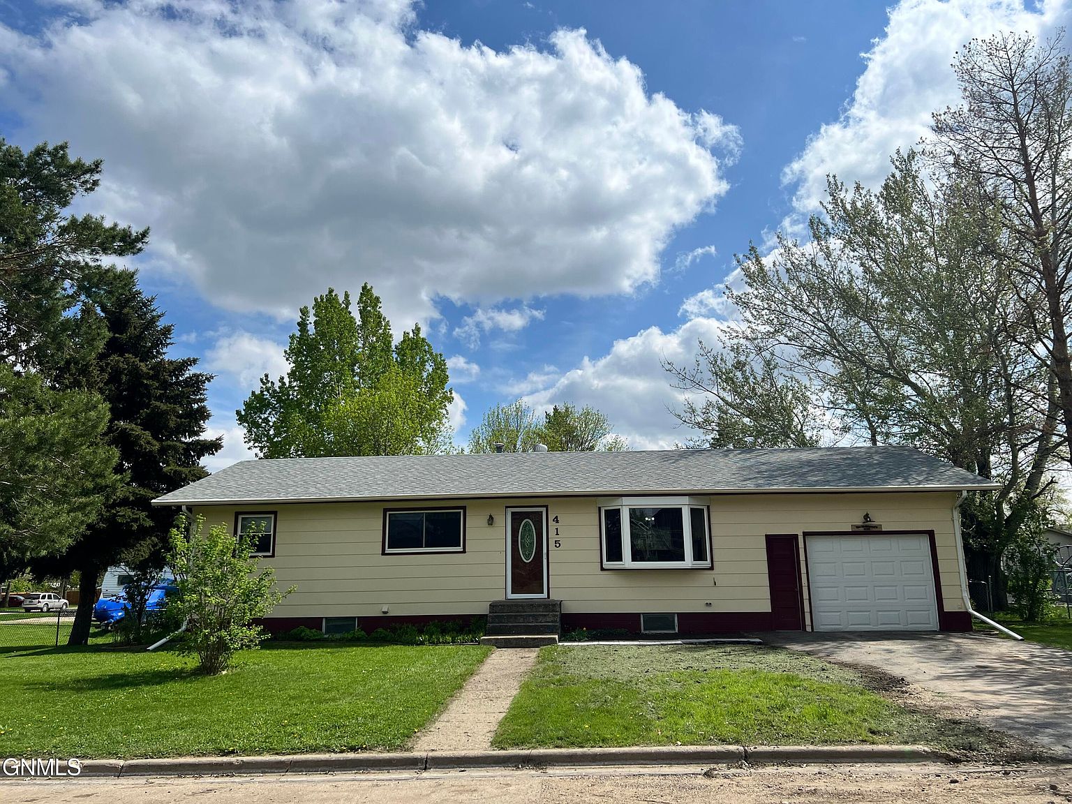 415 Minnesota Ave, Wilton, ND 58579 Zillow