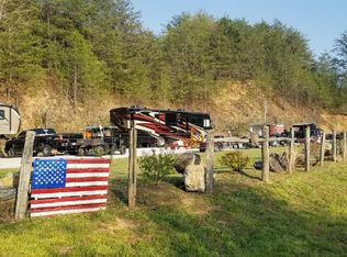 9559 Bryson City Rd, Franklin, NC 28734