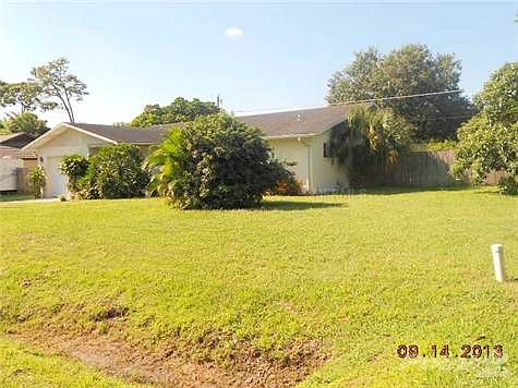 3rd image of 4915 Habana Dr