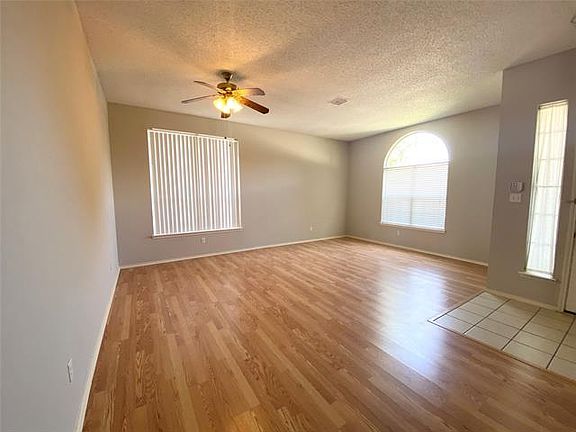3rd image of 3616 Estacado Ln