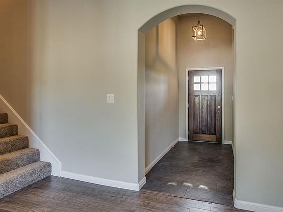 3rd image of 626 Lunar Cir