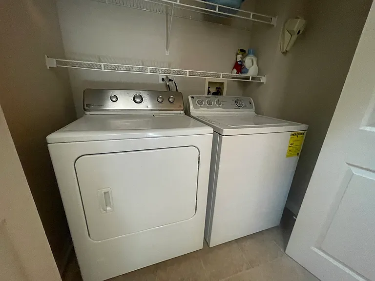 2393 Madiera Ct — Photo 21
