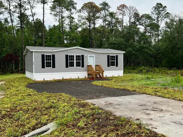 520 HICKORY NUT Trail, Satsuma, FL 32189