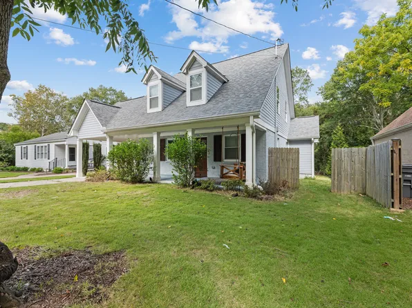 220 Mountain View Dr, Gainesville, GA 30501