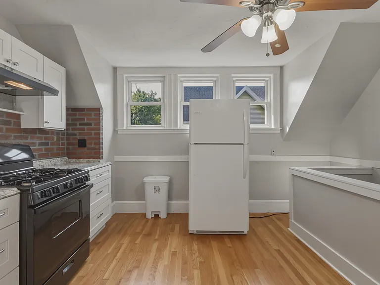 78 Goddard St #2 — Photo 2