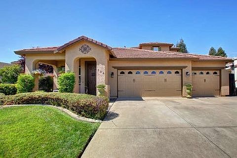 1st image of 324 Ashwood Way