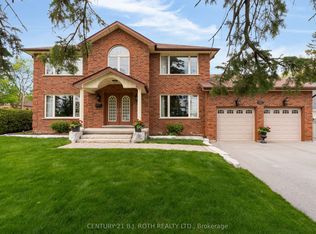 360 Codrington St, Barrie, ON L4M 1T2