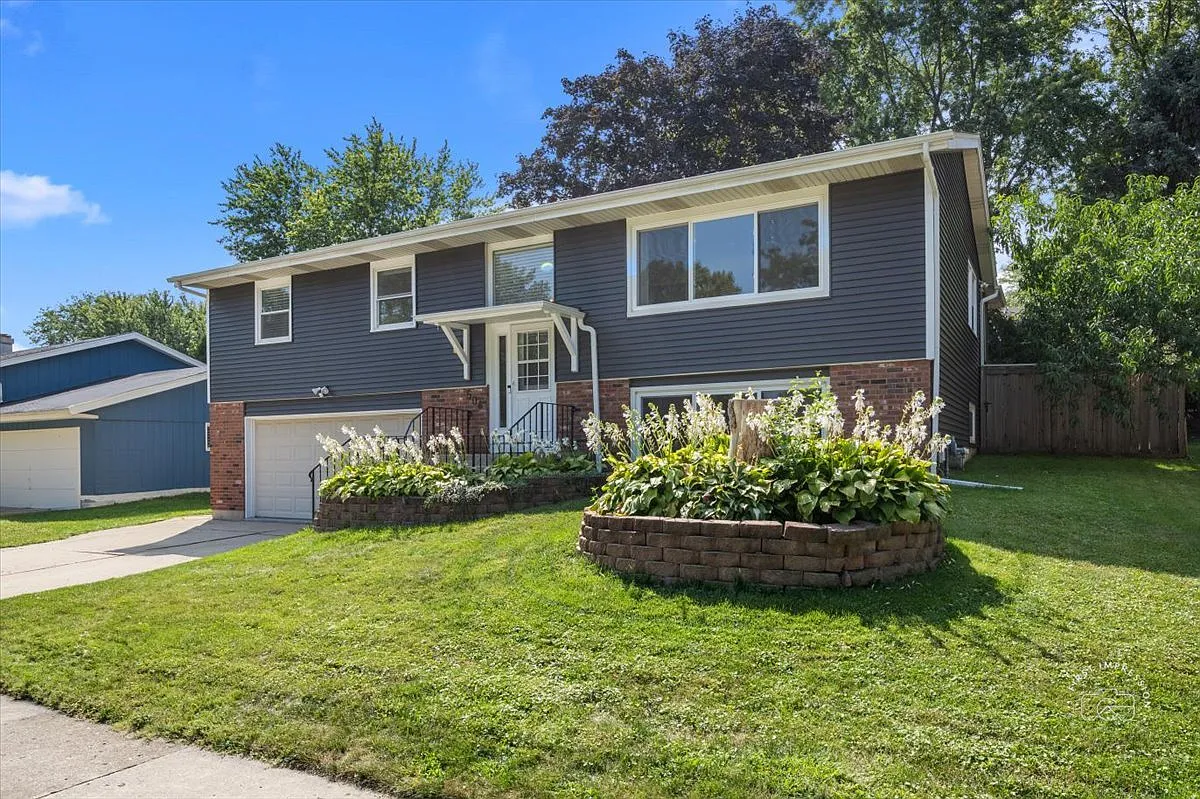 506 N Airlite St photo 1