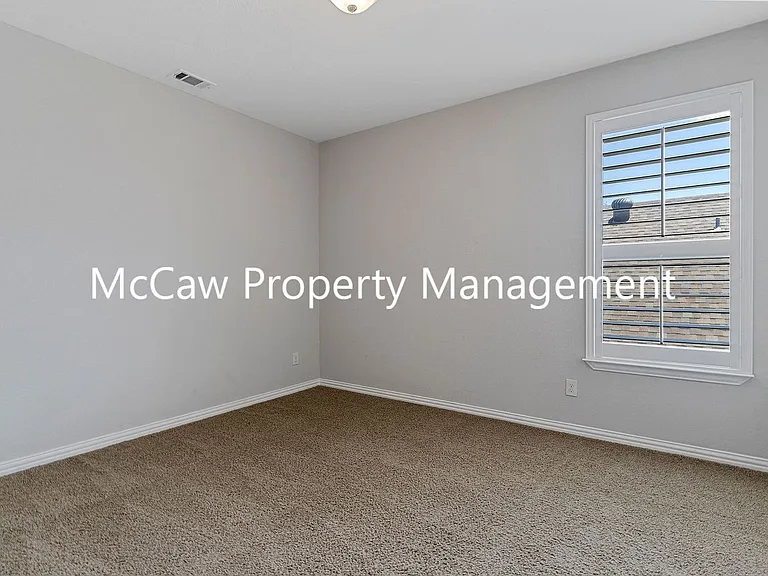 4437 Paula Ridge Ct — Photo 18