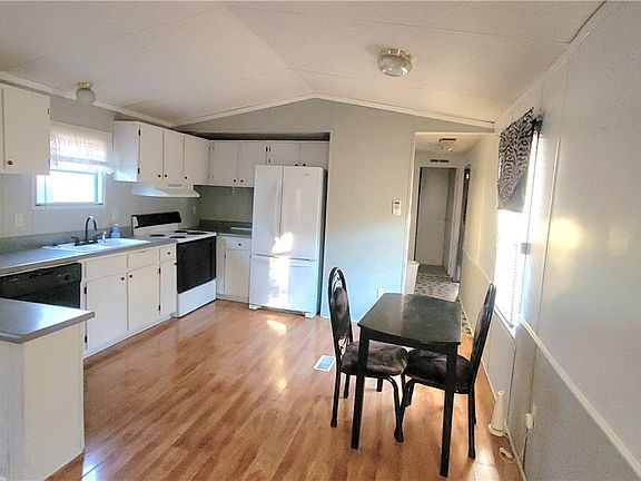 5th image of 517 Dalton Rd