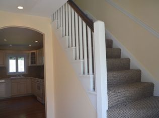 41 Phillips Ct, North Andover, MA 01845