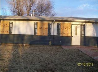 1409 Reno Ave, Winfield, KS 67156