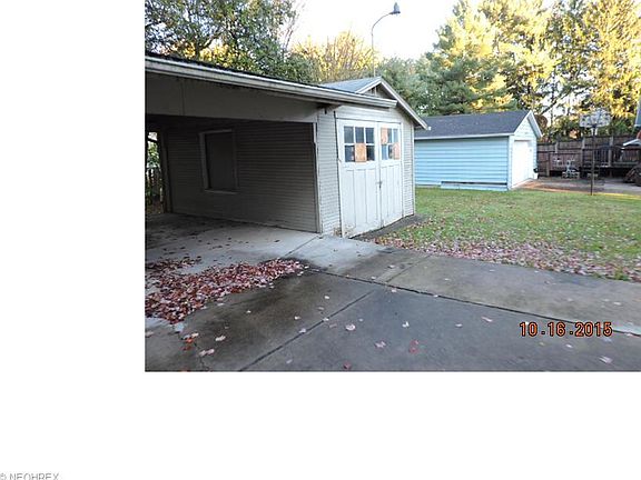 3rd image of 128 N Main St
