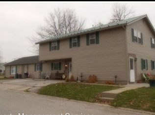 904 E Lincoln St APT A, Nappanee, IN 46550