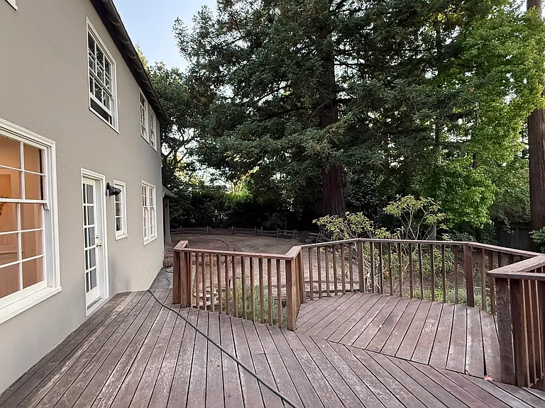 1830 Elmwood Rd — Photo 10