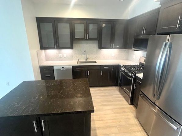 1157 S Bundy Dr #309