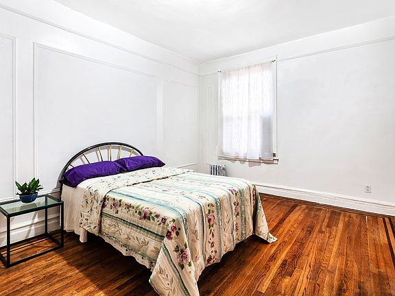 5th image of 345 Montgomery St APT 6A