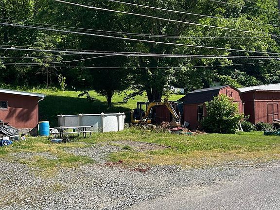 4th image of 252 Old Us Highway 50 Rd