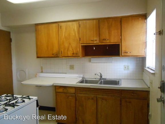 4th image of 145 King Ave APT A