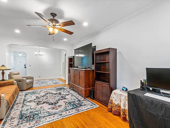 5th image of 3224 82nd St