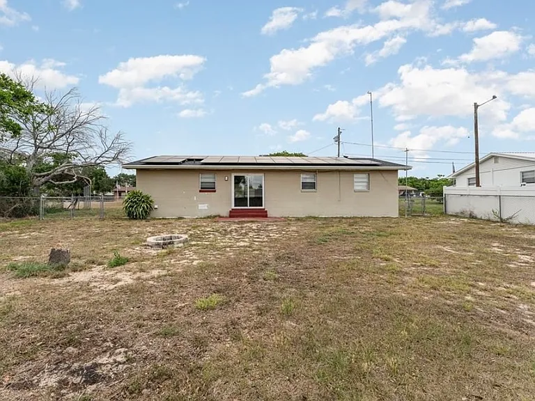 222 Aldo Dr — Photo 5