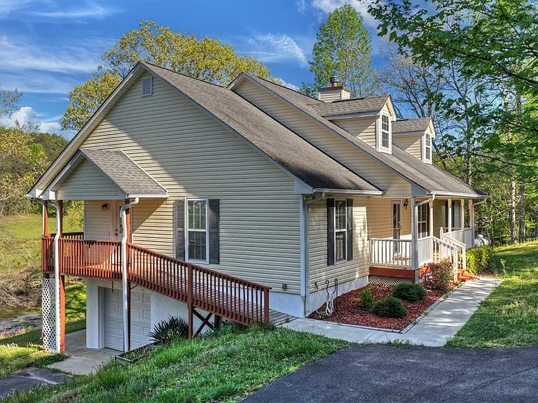 863 Woodland Dr — Photo 27