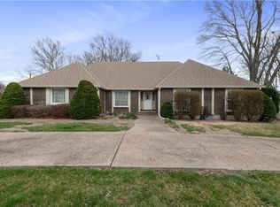 101 Westover Rd, Belton, MO 64012