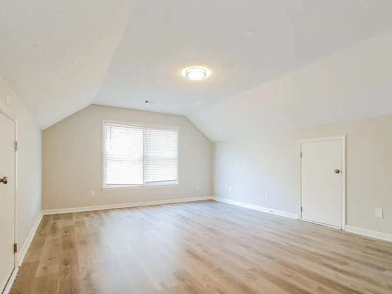 1470 Cider House Ln — Photo 9