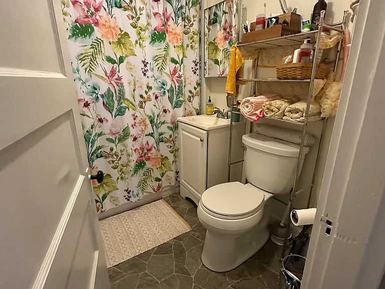33 Concord Ave #8 — Photo 14