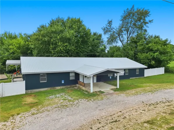 715 Buffington Rd, Westville, OK 74965