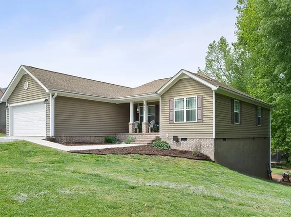 611 Walnut Heights Ln, Rickman, TN 38580