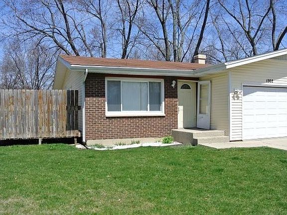 2nd image of 1302 Fairwood Dr