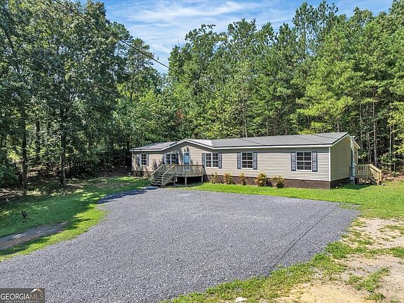 4th image of 827 Brackett Ridge Rd