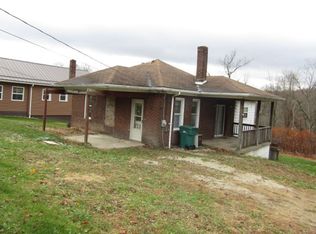 943 Mary St, Langeloth, PA