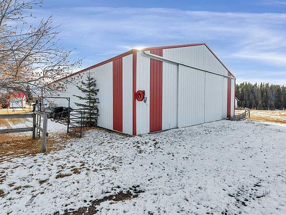 3rd image of 31442 E Range Road 45