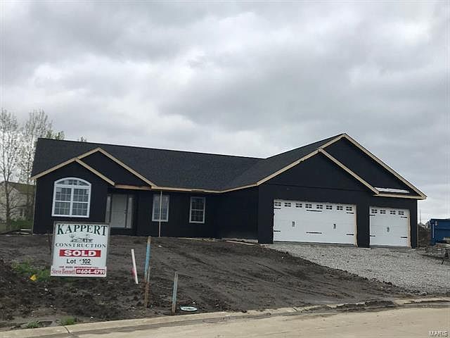 2nd image of 3534 Chippewa Dr