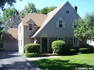 59 Avalon Dr, Rochester, NY 14618