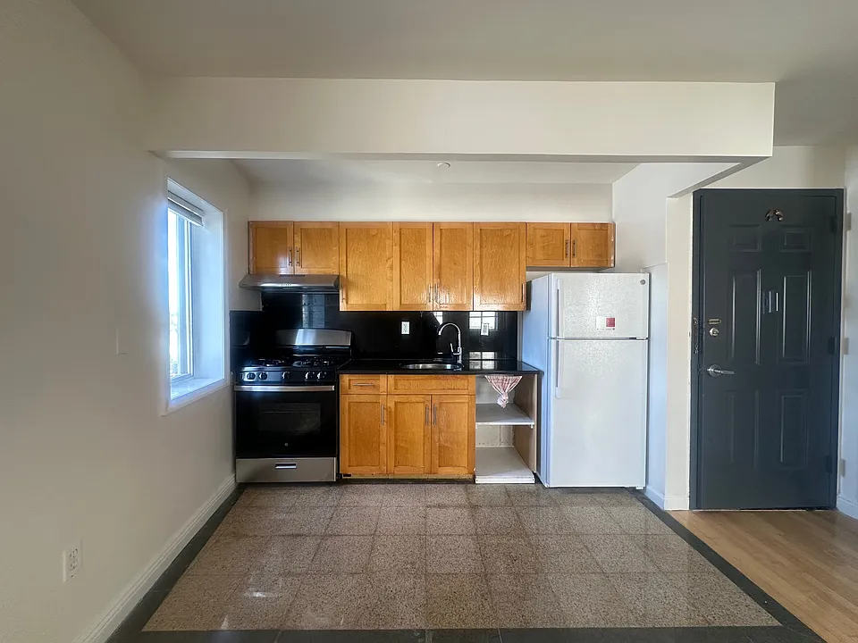 150-19 Northern Blvd #3