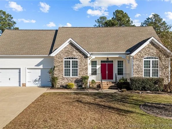 271 Caswell Pines Ln, Raeford, NC 28376