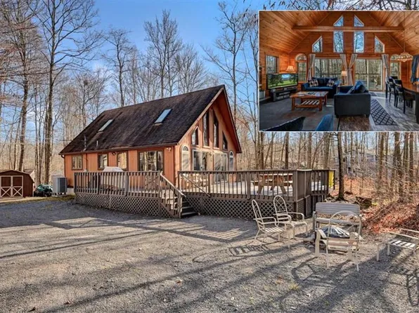 104 Wyomissing Dr, Pocono Lake, PA 18347