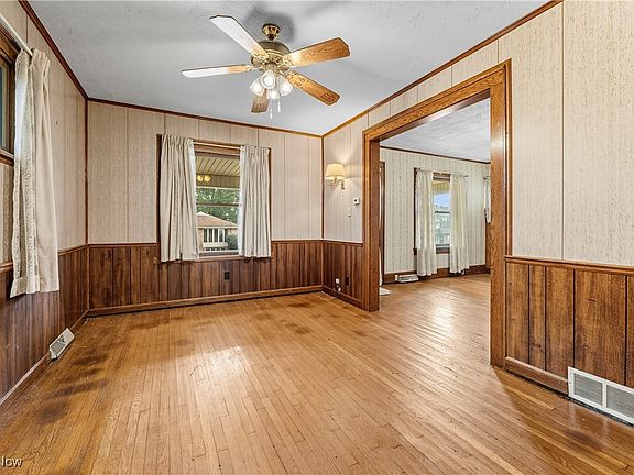 4th image of 1537 20th St NW