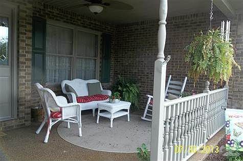 2nd image of 1004 Silver Lake Blvd