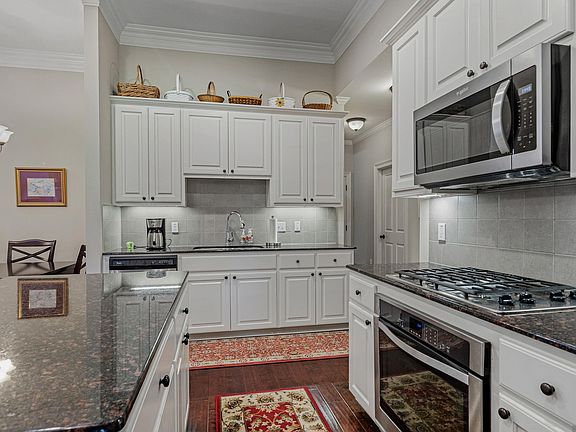 4th image of 14716 Kingsland Way